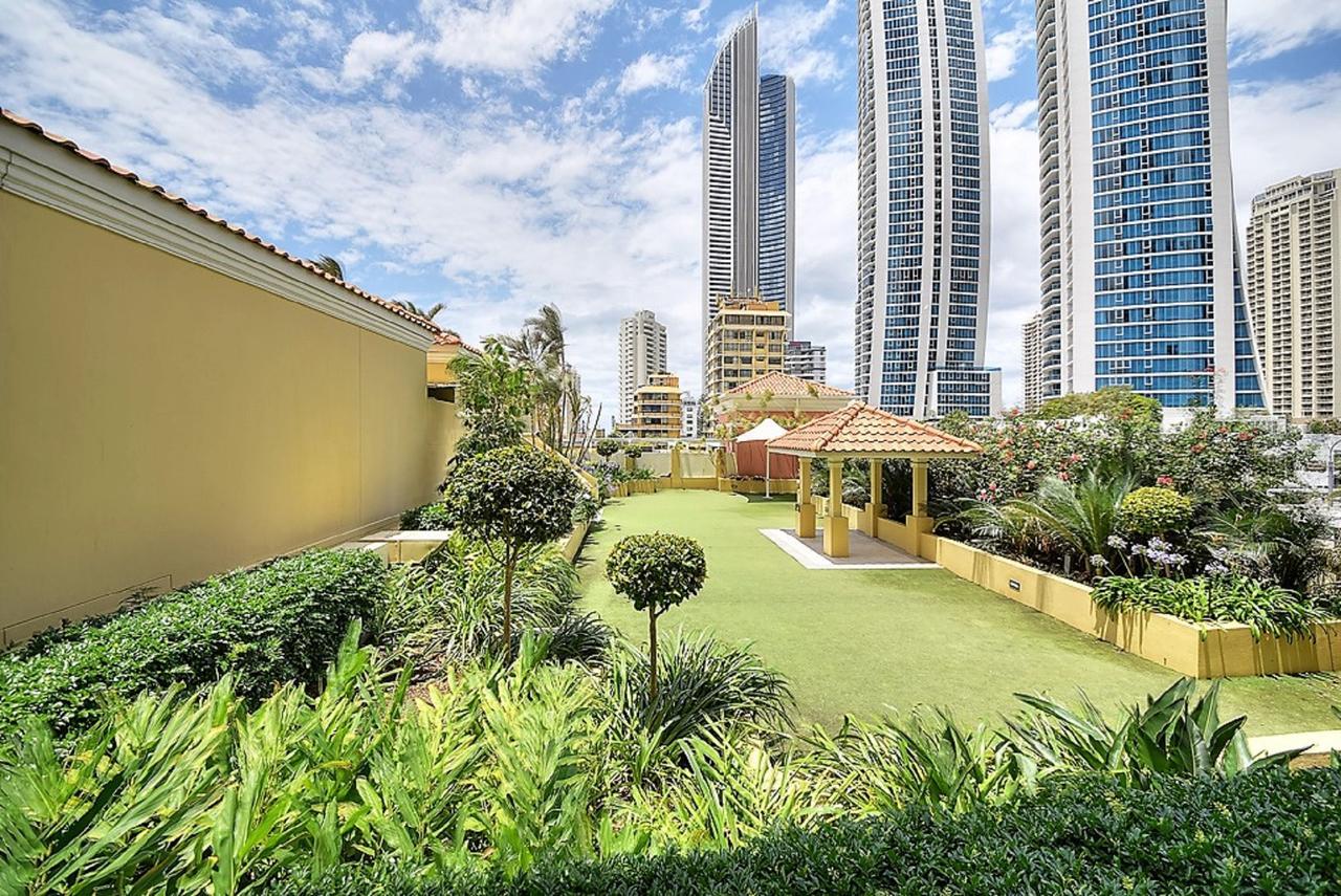 The Towers Of Chevron Renaissance - Holidays Gold Coast Kültér fotó